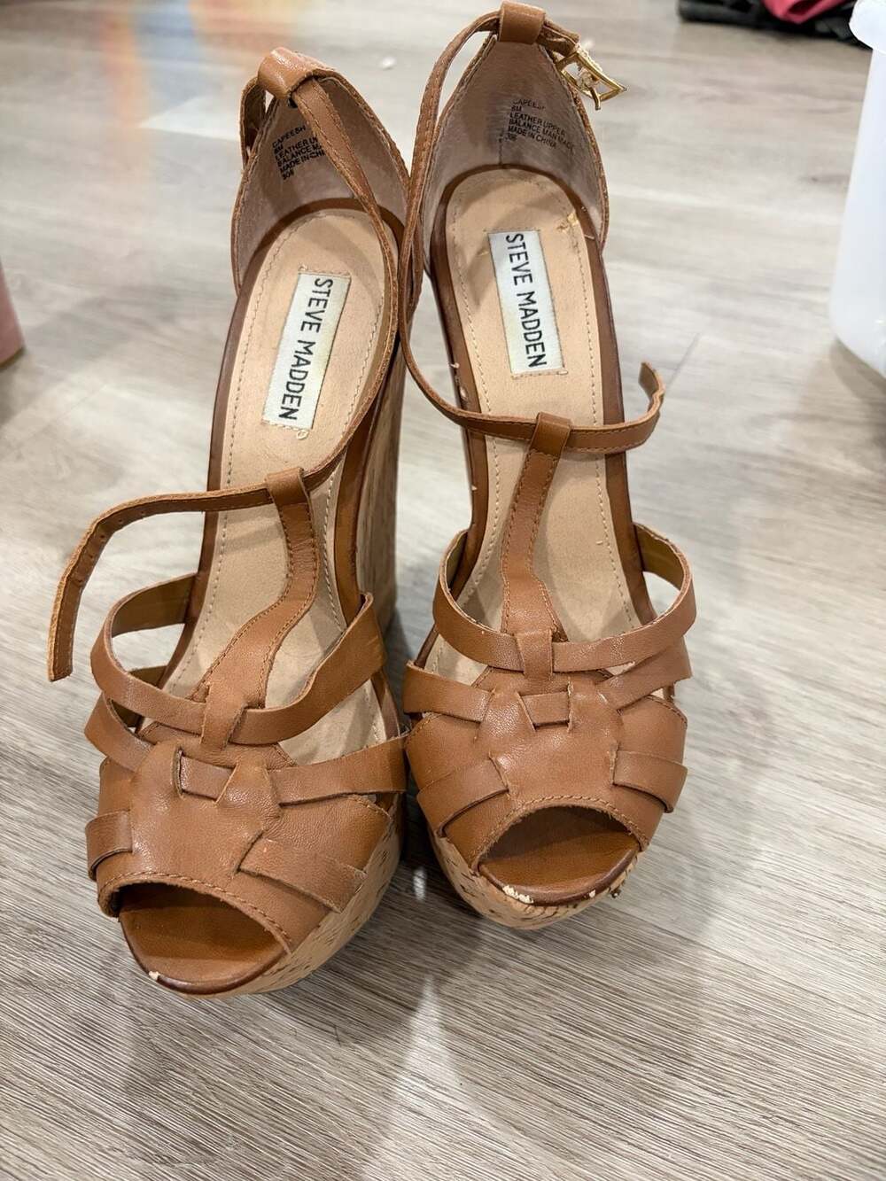 Steve Madden CAPEESH Wedge Sandals Size 8M Brown Leather